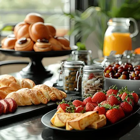 מלון Calysea - Breakfast & Brunch Until 13-00 Included - Free Private Parking 3*