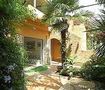 מלון Calysea - Breakfast & Brunch Until 13-00 Included - Free Private Parking 3*