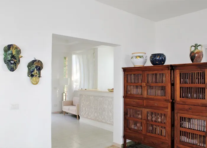 Hotel Calysea - Breakfast & Brunch Until 13-00 Included - Free Private Parking 3*