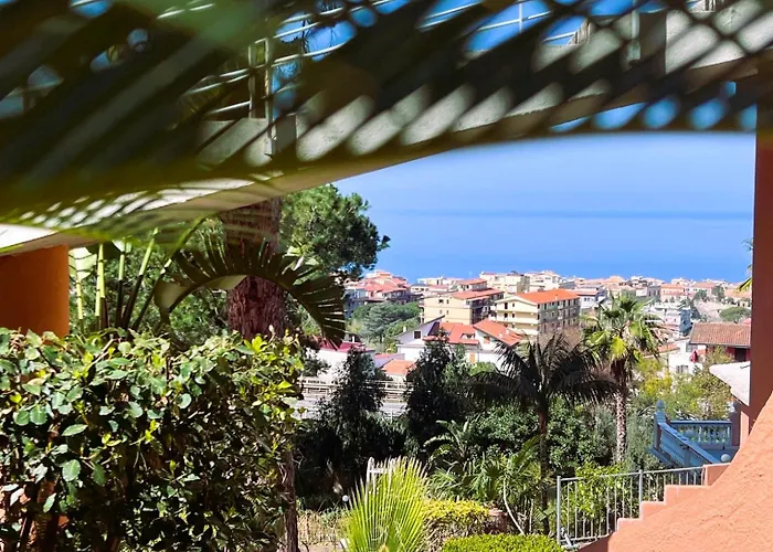 Hotel Calysea - Breakfast & Brunch Until 13-00 Included - Free Private Parking Tropea