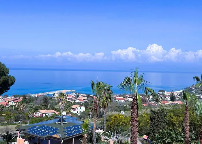 Calysea - Breakfast & Brunch Until 13-00 Included - Free Private Parking Tropea