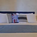 Hotel Calysea - Breakfast & Brunch Until 13-00 Included - Free Private Parking 3*