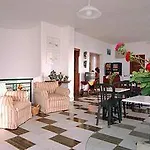Calysea - Breakfast & Brunch Until 13-00 Included - Free Private Parking 3* تروبيا