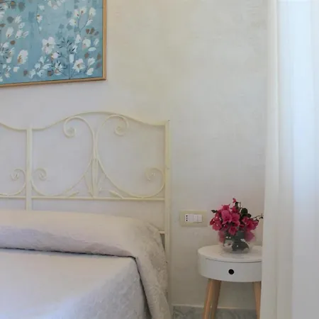 - Giardino Marchese D'altavilla מלון 3*