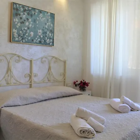 - Giardino Marchese D'altavilla 3* טרופאה