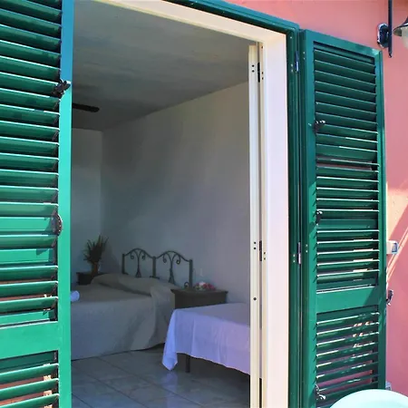 - Giardino Marchese D'altavilla 3* טרופאה