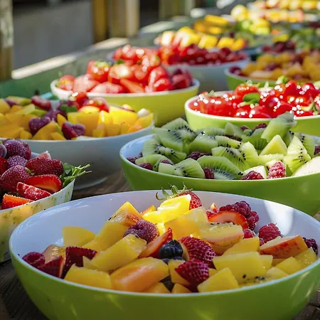 Calysea - Breakfast & Brunch Until 13-00 Included - Free Private Parking מלון