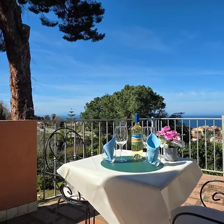 Hotel Calysea - Breakfast & Brunch Until 13-00 Included - Free Private Parking 3*