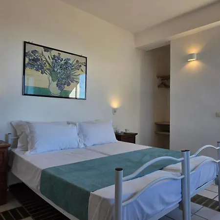 Hotel Calysea - Breakfast & Brunch Until 13-00 Included - Free Private Parking