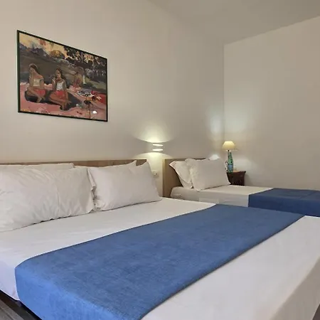 Calysea - Breakfast & Brunch Until 13-00 Included - Free Private Parking Tropea