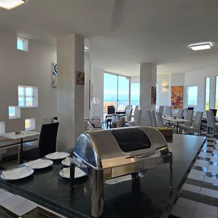 Otel Calysea - Breakfast & Brunch Until 13-00 Included - Free Private Parking 3*