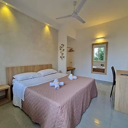 Calysea - Breakfast & Brunch Until 13-00 Included - Free Private Parking Tropea