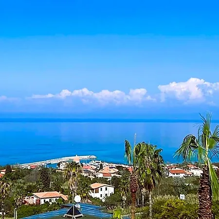 Hotel Calysea - Breakfast & Brunch Until 13-00 Included - Free Private Parking 3*