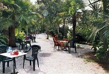 阿尔塔维拉侯爵花园酒店 特罗佩阿