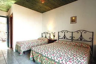 - Giardino Marchese D'altavilla מלון 3*