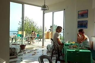 - Giardino Marchese D'altavilla מלון 3*