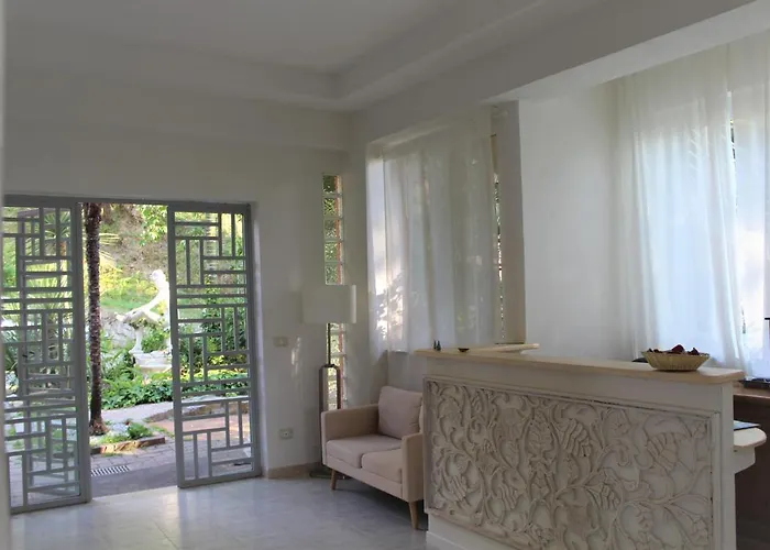 מלון Calysea - Breakfast & Brunch Until 13-00 Included - Free Private Parking טרופאה