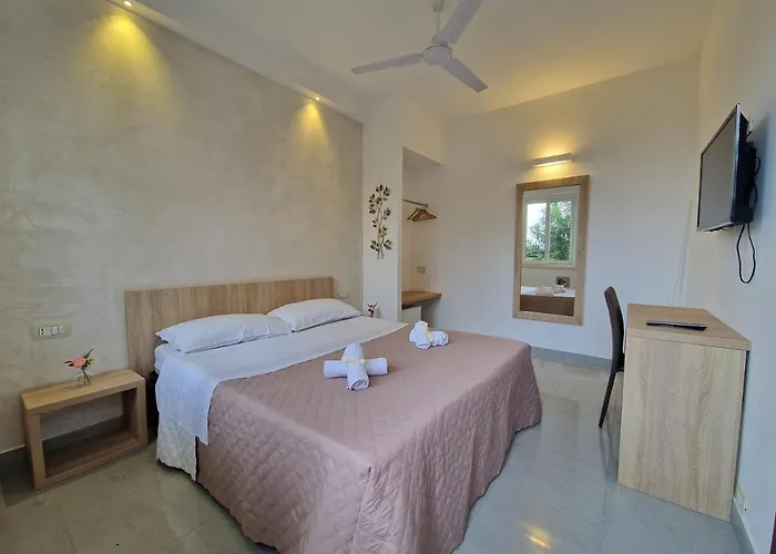 Calysea - Breakfast & Brunch Until 13-00 Included - Free Private Parking מלון 3*