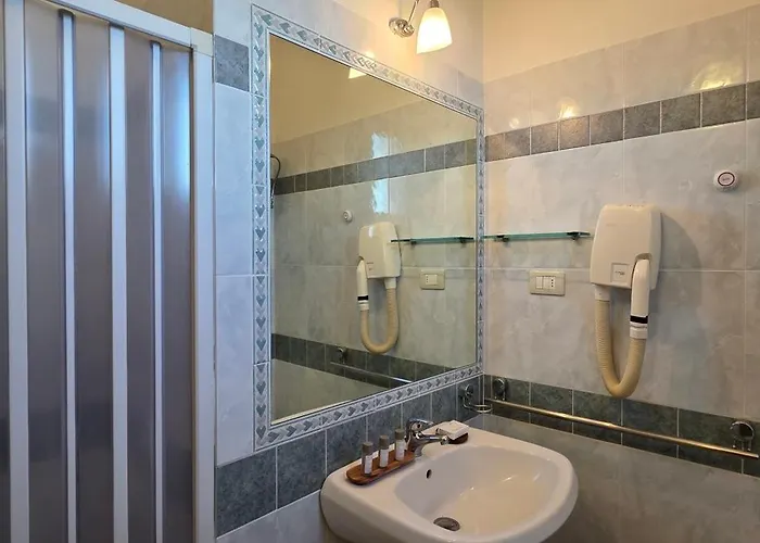 Calysea - Breakfast & Brunch Until 13-00 Included - Free Private Parking מלון